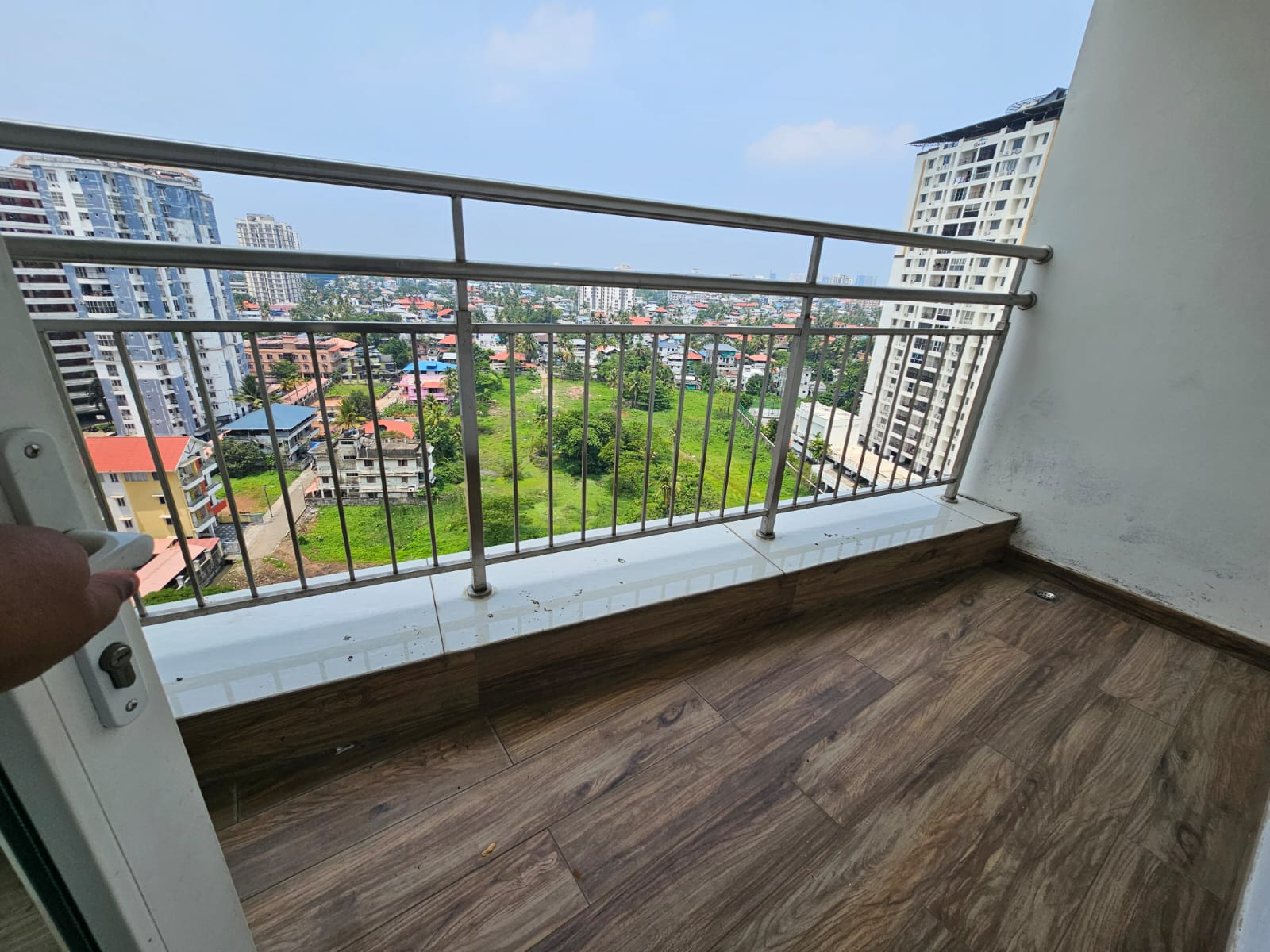Skyline The Legend Luxury Apartments for Sale in Kaloor, Kochi in Skyline The Legend, Stadium Link Road, Kaloor, Kochi, Ernakulam, Kerala – 682017