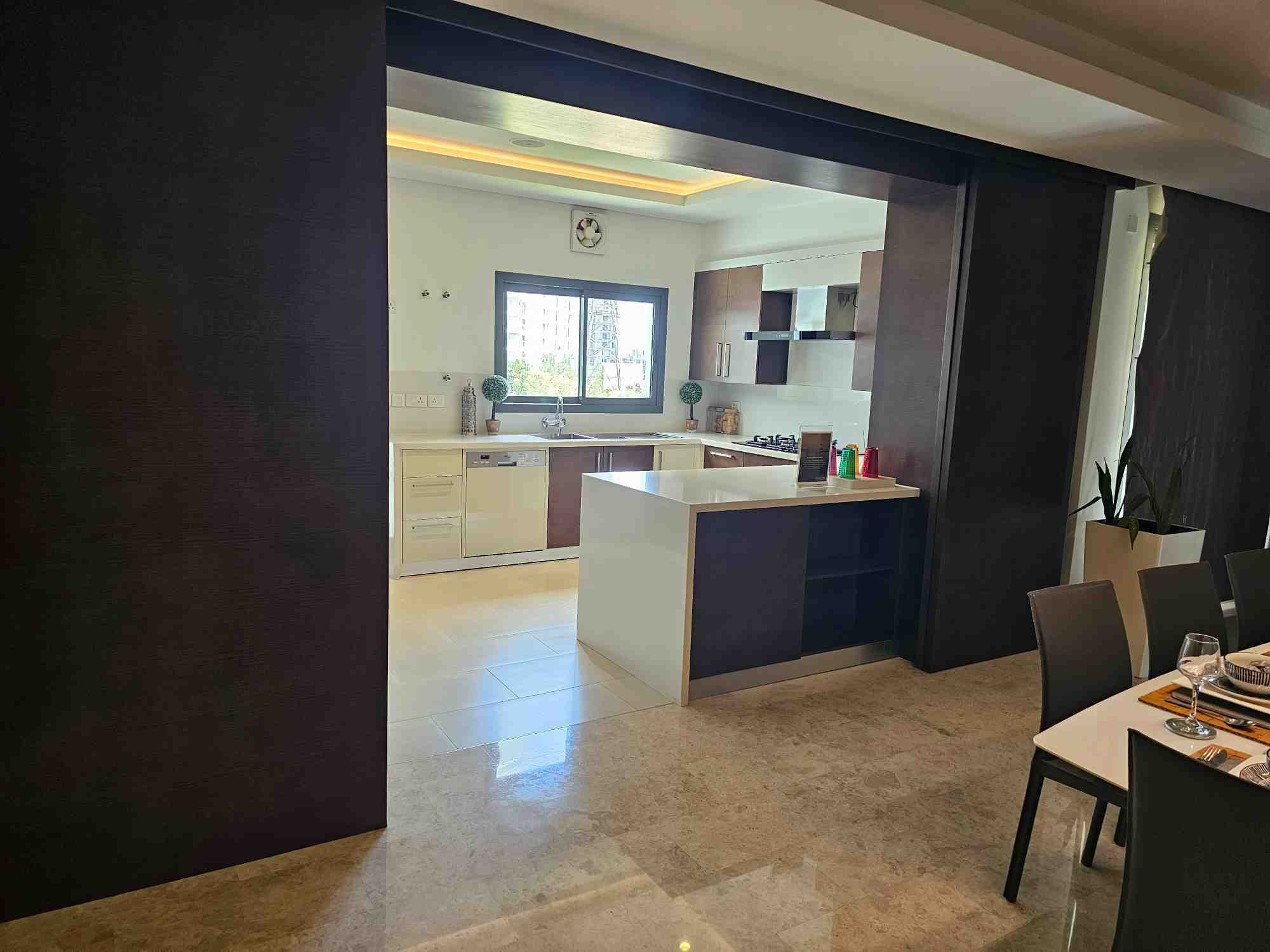 Luxury Apartment for Sale in Sobha Marina One, Marine Drive, Kochi — 20250508 121621