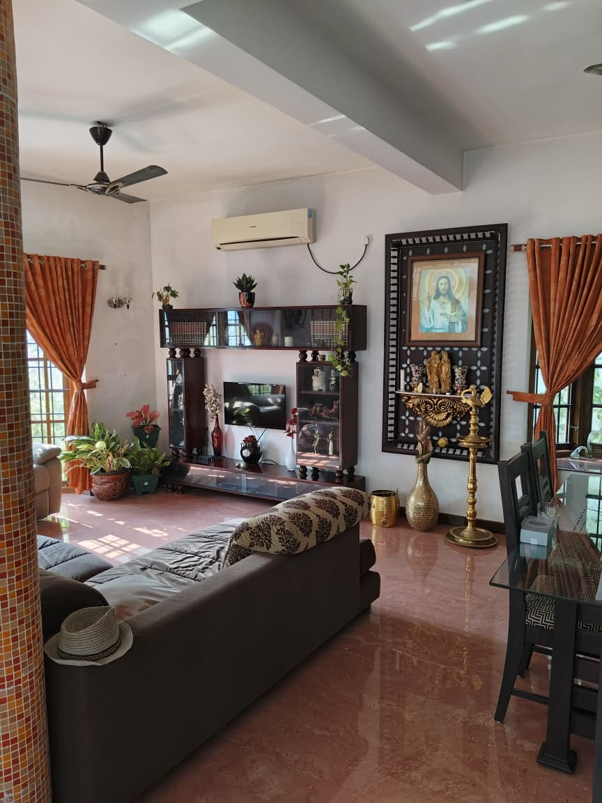 Villa for Sale in Vennala, Kochi – 2,800 Sq.Ft. on 6 Cent — WhatsApp Image 2025 11 29 at 7.56.25 PM
